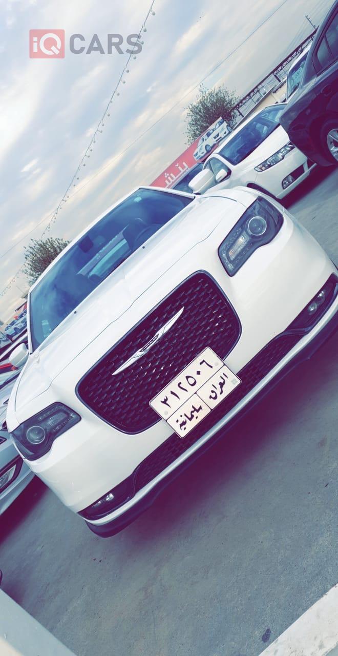 کرایسلەر 300